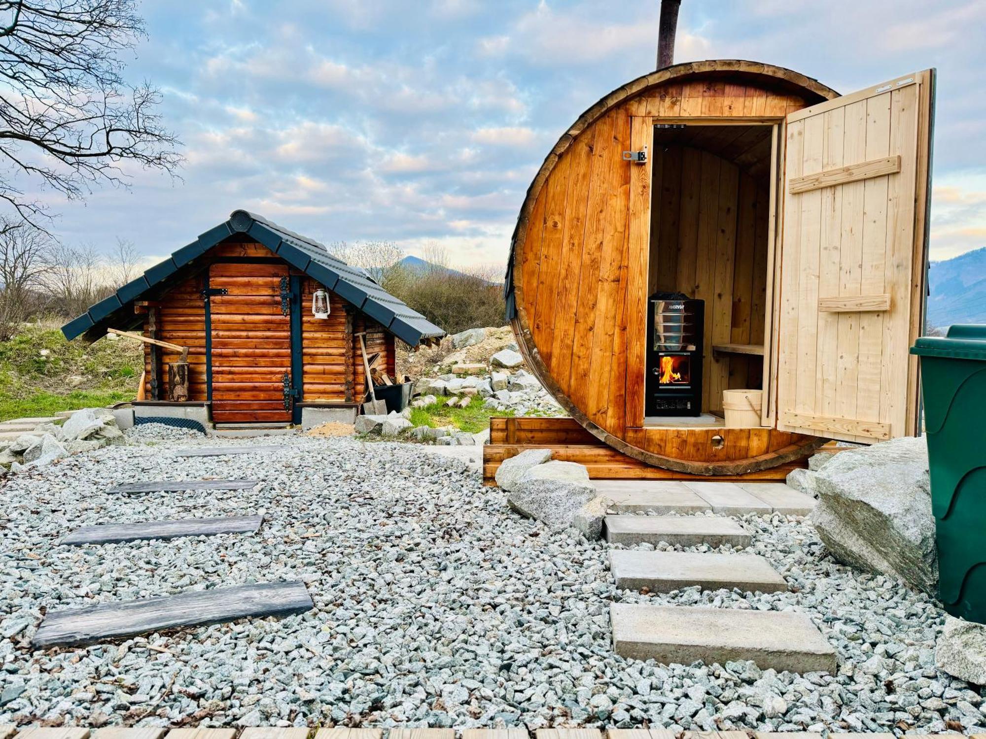 Appartamento Tiny House With Mountain Views Turany Esterno foto